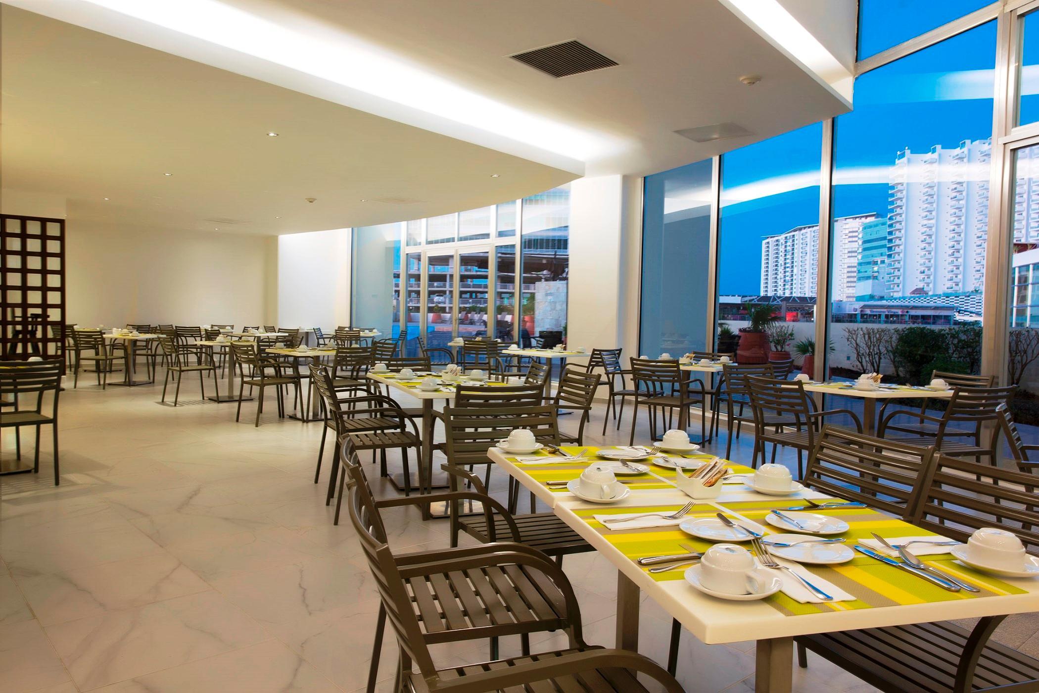 Krystal Urban Cancun & Beach Club Ngoại thất bức ảnh